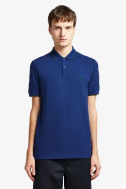Fred Perry Polo Medieval Blue / Midnight Blue / Ivy 9 Fred Perry Polo Medieval Blue / Midnight Blue / Ivy -Halloween Cosplay M3600 J34 1