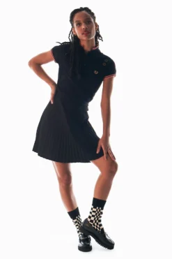 Fred Perry Amy Winehouse Knitted Shirt -Halloween Cosplay SK3004 102 1