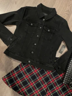 Cyanide Rambler Vintage-Wash Black Denim Jacket -Halloween Cosplay image 5cd5343a 68fb 492c 9b00 e7a5462ec28c scaled